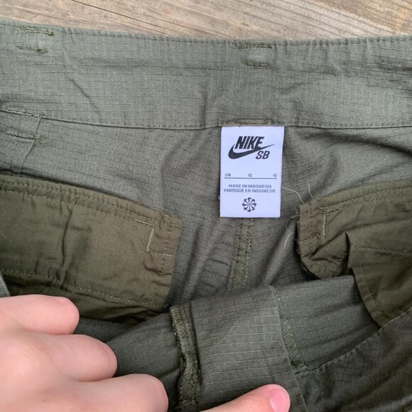 Nike SB Cargo Pants Size 34 Green - Picture 6 of 9